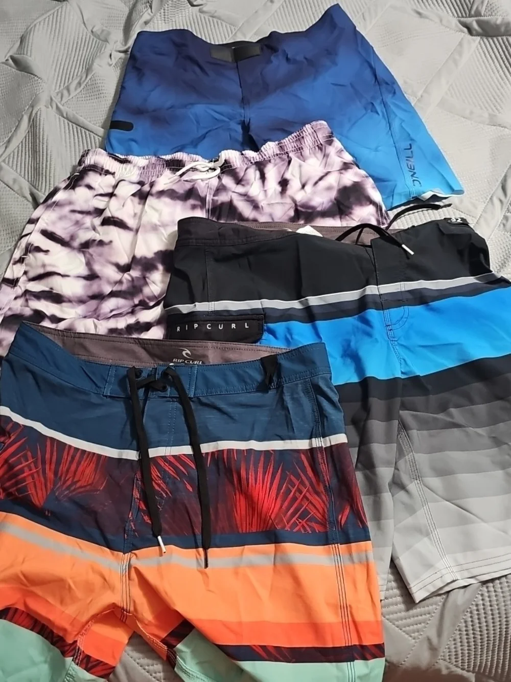 Bundle Of 4 Swim Trunks Men's‎ 32/33/XL New/NWOT Condition